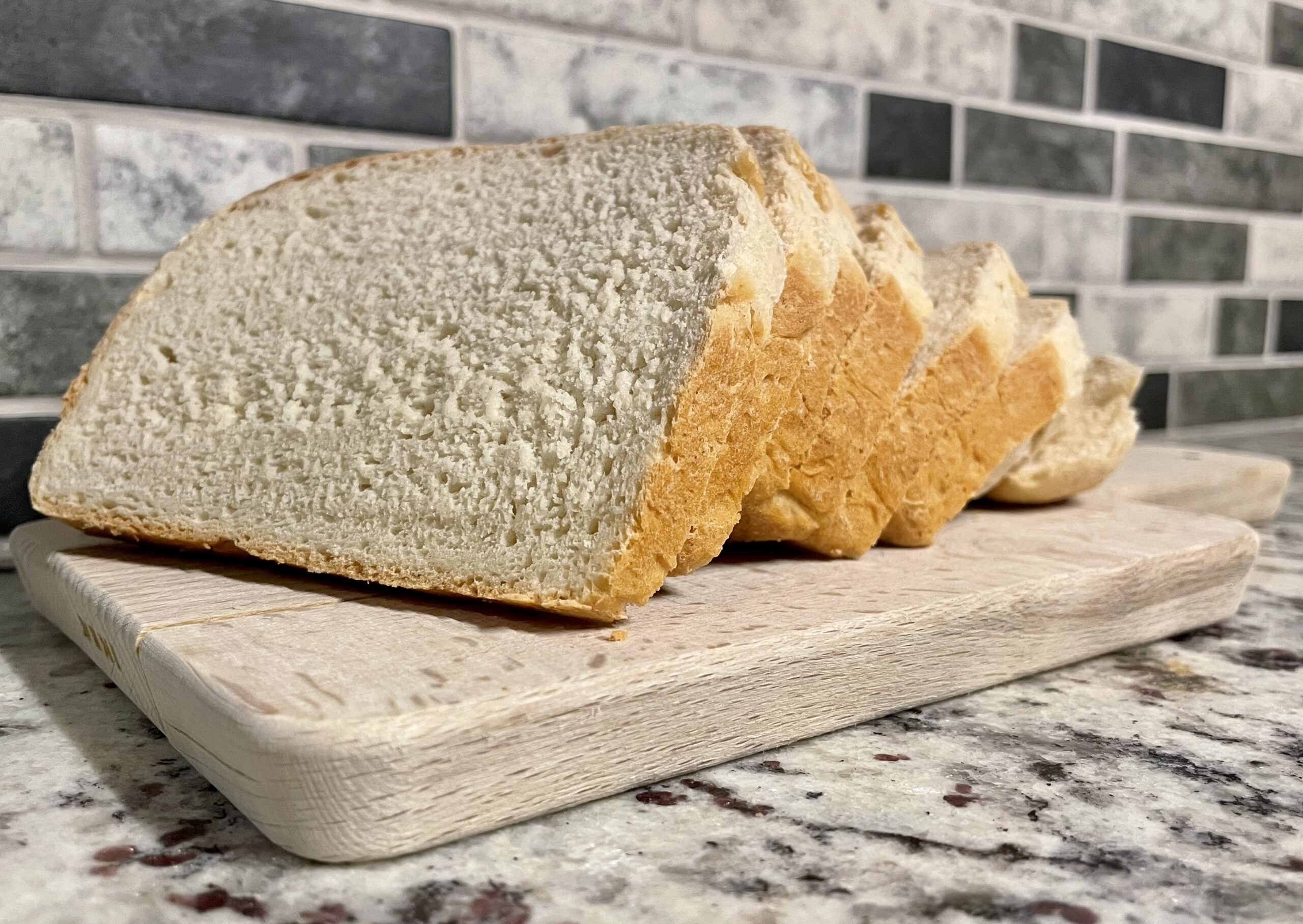 Easy and Delicious Homemade White  Bread